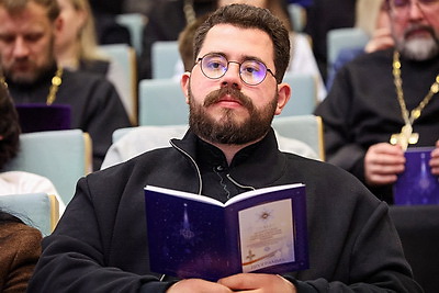 \"Формирование личности и вызовы времени\". Рождественские чтения открылись в Национальной библиотеке