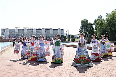 Маршем Победителей стартовали Дни молодежи в фестивальном Витебске