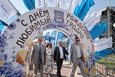 Фестиваль сыра и флайборд-шоу. Гродно отметил День города