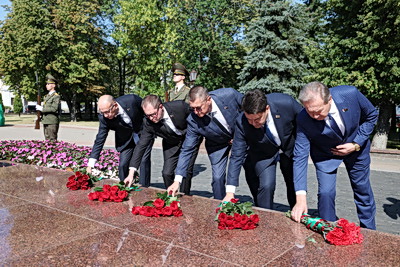 Глубокая признательность героям. В Гродно почтили память советских воинов и партизан