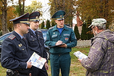 В Брестском районе состоялся рейд МЧС по безопасному использованию печного отопления у населения