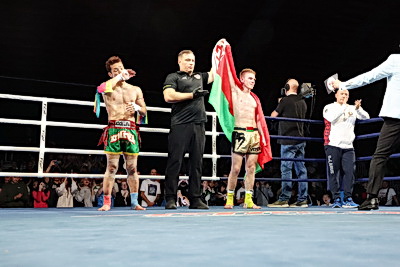 Белорус Нечитайло победил японца Катасиму в бою за звание чемпиона мира по кикбоксингу WKF