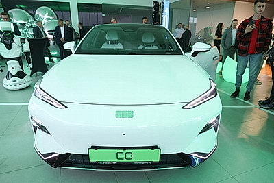 Новый автоцентр Geely и BELGEE открылся в Минске