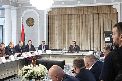 Головченко: правительство и Нацбанк в условиях внешнего давления обеспечили устойчивое развитие экономики