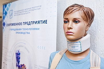 Средства гигиены, специальная обувь и одежда. Что предлагают предприятия \"Беллегпрома\" для людей с инвалидностью