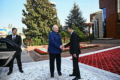 Лукашенко прибыл в столицу Таджикистана, где пройдет саммит СНГ