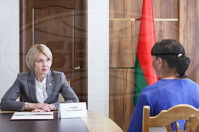 Чуприс провела личный прием граждан в Несвижском райисполкоме