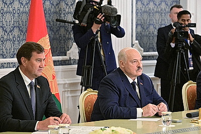 Лукашенко провел встречу с премьер-министром Мьянмы