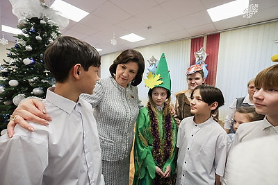 Кочанова поздравила детей из Социально-педагогического центра в Минске