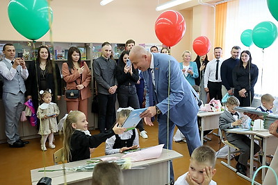 Новая школа на 510 мест открылась в Островце