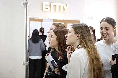 ЦТ по второму профильному предмету сдают около 32,7 тыс. абитуриентов
