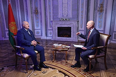 Лукашенко дает интервью межгосударственной телерадиокомпании \"Мир\"