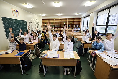 Наши учителя. Самое важное в профессии - любовь к делу и к детям