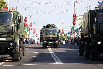 Парад Победы и шествие \"Беларусь помнит\". Брест отмечает 9 Мая