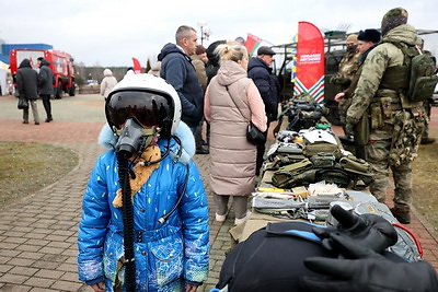 Городской квест и интерактивные площадки: второй день \"Марафона единства\" проходит в Лиде