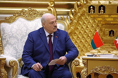 Лукашенко встретился с Мин Аун Хлайном в Президентском дворце в Нейпьидо