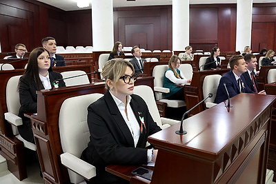 В Минске проходит первое заседание Молодежного совета при Палате представителей