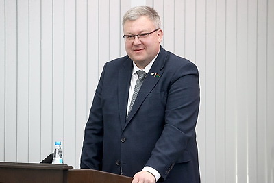 В Микашевичах проходит выездное расширенное заседание Президиума Совета Республики