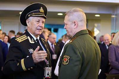 Второе заседание VII ВНС продолжает работу