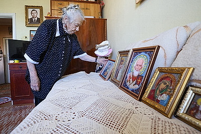 Пережила эвакуацию, покорила Дальний Восток. 97-летняя Рогнеда Апатенок о жажде жизни