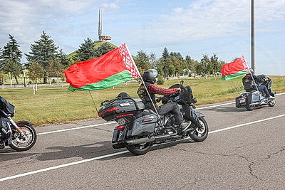 Мотопарад H.O.G. Rally Minsk стартовал от Кургана Славы в праздничный Минск
