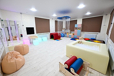 Подарки от большой олимпийской семьи вручили особенным детям из Светлогорска