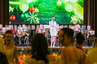 В Минском суворовском военном училище состоялся новогодний бал