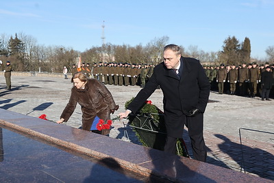 Помня о подвиге. В Гродно почтили память участников ВОВ в преддверии 23 февраля