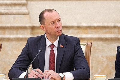 О смыслах Дня народного единства. Лукашенко проводит большую встречу с идеологическим активом и экспертами