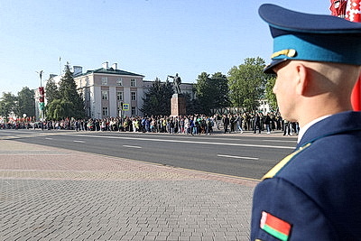 Парад Победы и шествие \"Беларусь помнит\". Брест отмечает 9 Мая