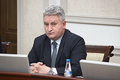 Сергеенко: законопроекты экономического блока следует подготавливать в максимально короткие сроки