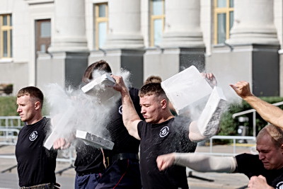 Восемь команд из всех регионов соревнуются за звание лучших в конкурсе Департамента охраны МВД