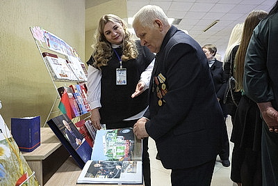 Книгу \"Наш Президент\" презентовали в Шклове
