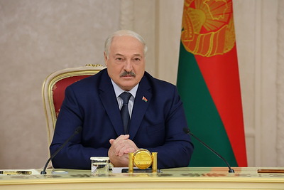 От авиастроения до строительства метро. Лукашенко предложил Свердловской области России развивать сотрудничество
