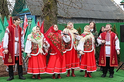 \"Новый год встретим в новом доме\". Молодые специалисты Буда-Кошелевского лесхоза получили арендное жилье