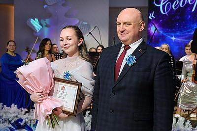 \"Атмосфера сказки!\". Более 40 пар кружились в танце на студенческом балу в Витебске