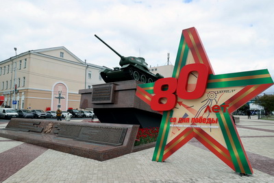 Города Беларуси украсили ко Дню Победы
