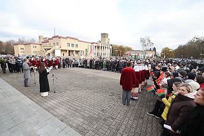 Мемориальную доску Герою Беларуси Василию Ревяко открыли в агрогородке Вертелишки