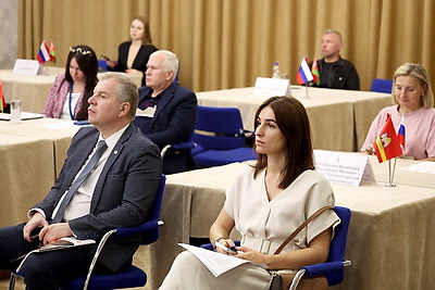 Бизнес-форум с участием предприятий Беларуси и Челябинской области проходит в Минске