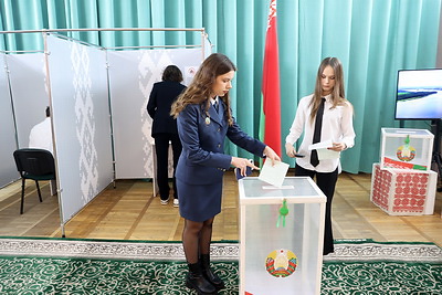 Выборы-2025: в Беларуси открылись участки для голосования на выборах Президента