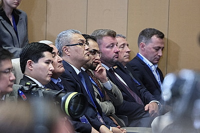 Лукашенко вместе с другими лидерами принял участие в ЕЭФ
