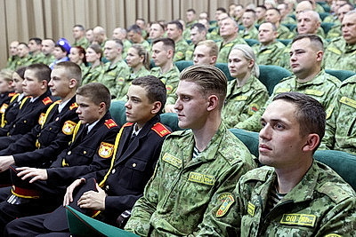 Гомельские пограничники открыли стенд памяти о предках-фронтовиках