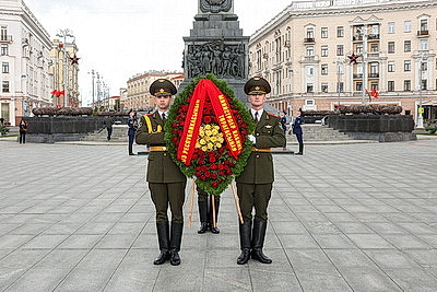 Председатель Кабинета министров Кыргызстана прибыл с официальным визитом в Беларусь