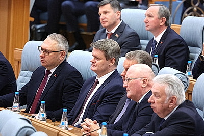 Лукашенко собрал большое совещание по развитию научной сферы