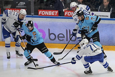 Хоккеисты \"Динамо\" разгромили московских одноклубников