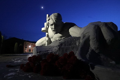 В мемориальном комплексе \"Брестская крепость-герой\" включили художественно-декоративную подсветку