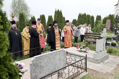 У православных верующих - Радуница