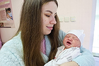 В Витебском областном роддоме чествовали родивших в День Независимости женщин
