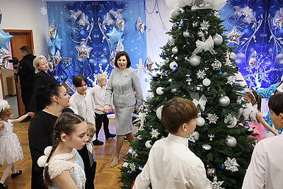 Кочанова поздравила детей из Социально-педагогического центра в Минске