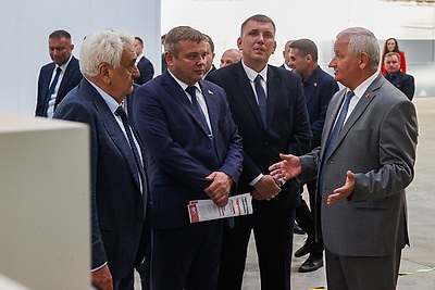 Производство аксиально-поршневых гидравлических насосов торжественно запустили в Пинске